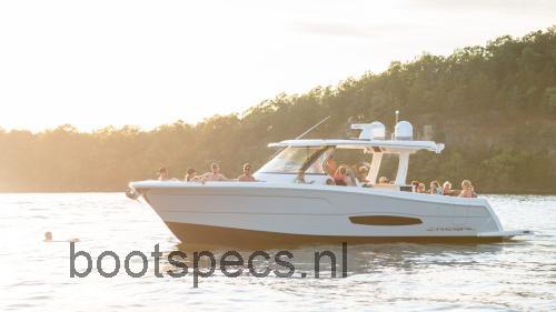 Regal 38 Surf beoordelingen en specificaties